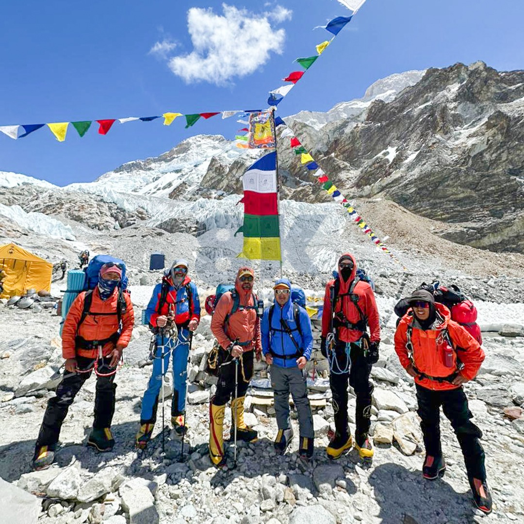 Eight more climbers reach Makalu summit on Sunday